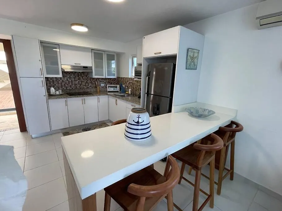 Amazing Beach And Golf Condo Playa Dorada Cantabria